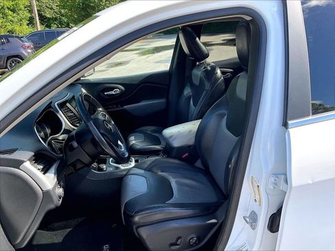 Used 2014 Jeep Cherokee Limited AWD/4WD image 10