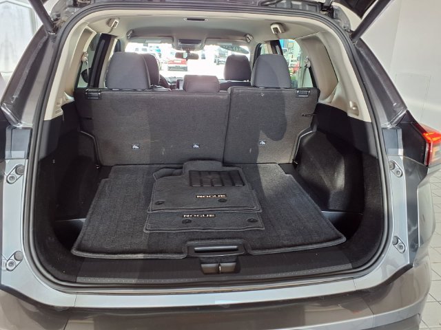 Used 2026 Nissan Rogue SV AWD/4WD image 21