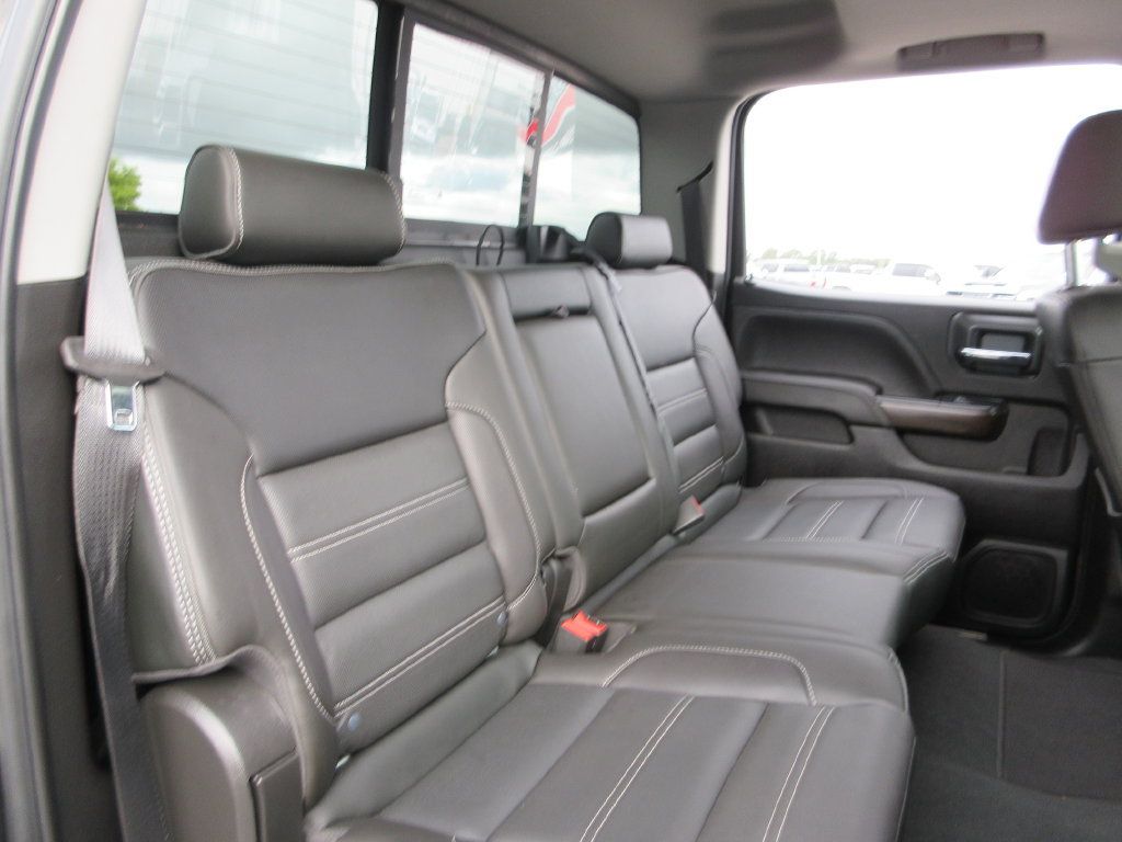 Used 2019 GMC Sierra 2500 Denali w/ Duramax Plus Package AWD/4WD image 26