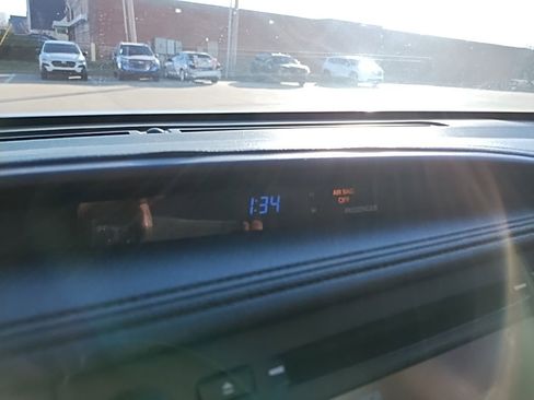 Used 2018 Toyota Highlander Plus image 36