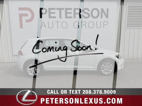 Used 2019 Volkswagen Golf SE FWD image 3