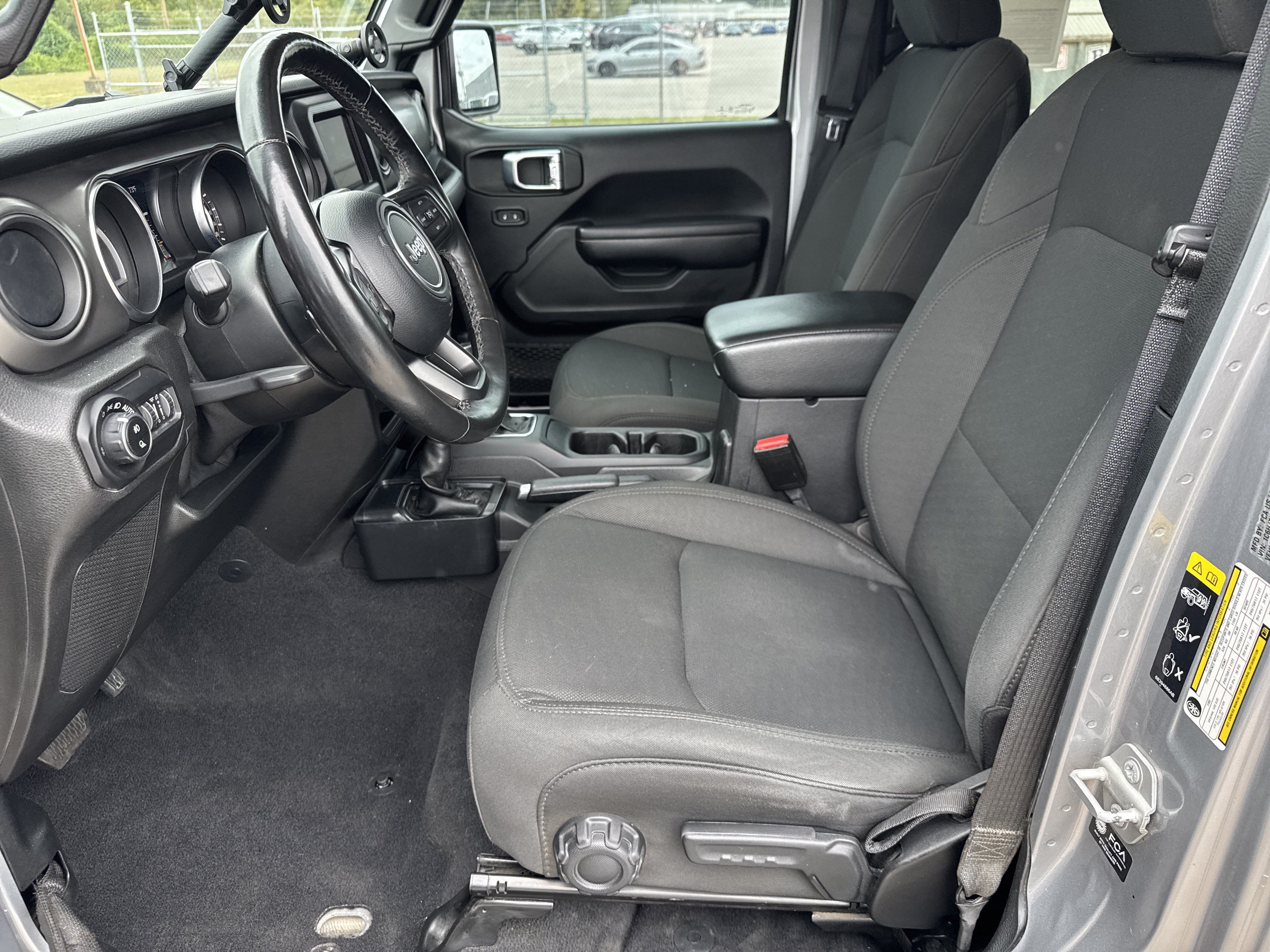 Used 2021 Jeep Gladiator Sport AWD/4WD image 5