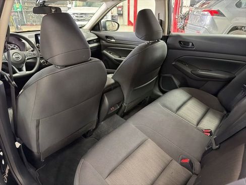 Used 2024 Nissan Altima 2.5 SV image 14