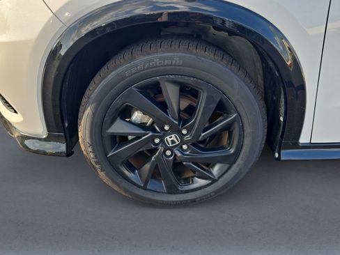 Used 2022 Honda HR-V Sport image 10
