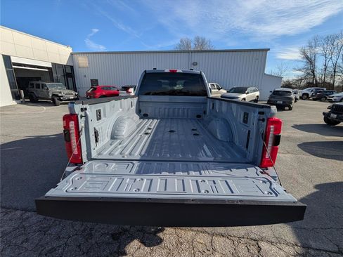 Used 2026 Ford F450 Lariat w/ FX4 Off-Road Package image 12