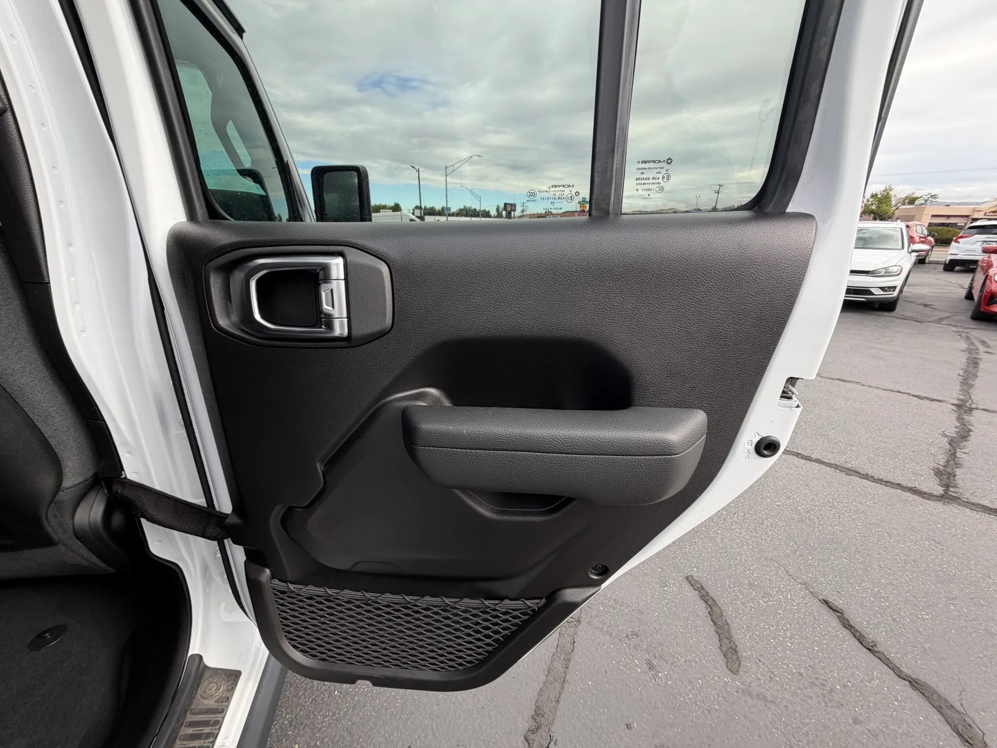 Used 2025 Jeep Gladiator Rubicon AWD/4WD image 17
