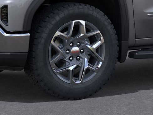 New 2026 GMC Sierra 1500 SLT image 9