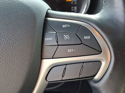 Used 2021 Jeep Grand Cherokee Overland image 28