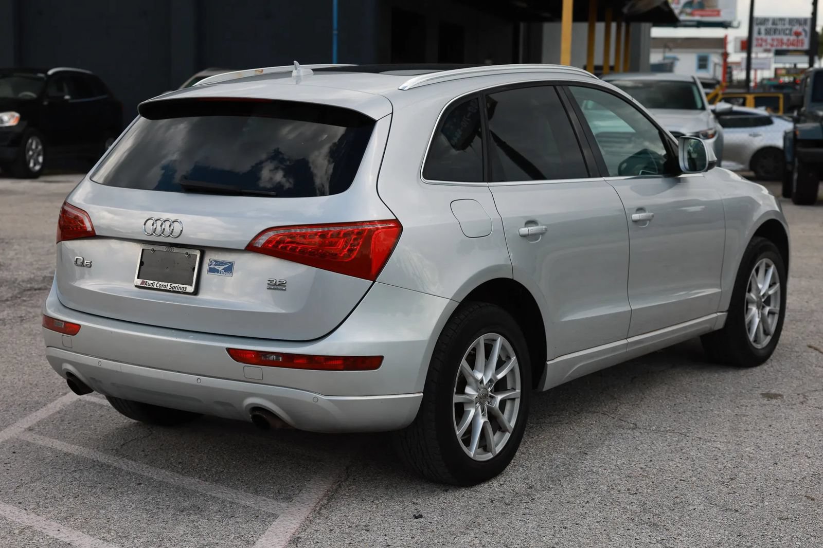Used 2010 Audi Q5 3.2 Premium Plus AWD/4WD image 7