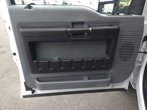 Used 2015 Ford F350 XL w/ Power Equipment Group image 12