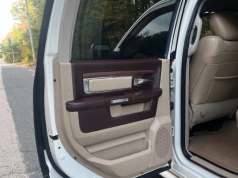 Used 2016 RAM 2500 Laramie w/ Snow Chief Group image 17