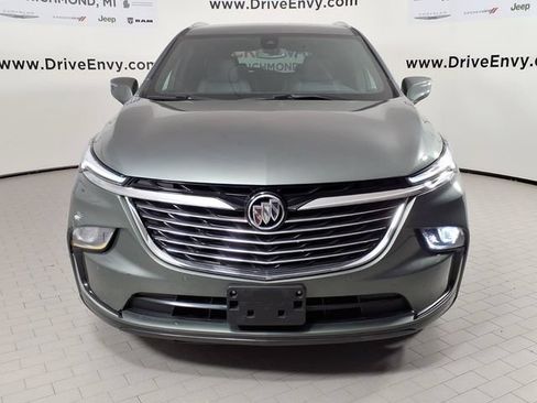Used 2023 Buick Enclave Essence AWD/4WD image 2