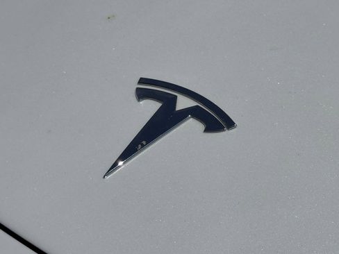 Used 2020 Tesla Model 3 Performance image 4