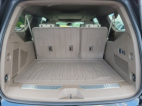 Used 2026 GMC Yukon XL Denali w/ Sun & Power Step Package RWD image 9