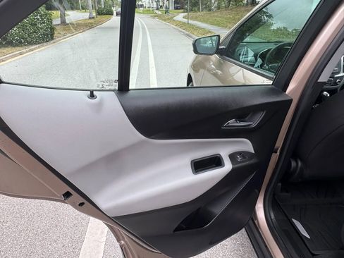 Used 2019 Chevrolet Equinox LS w/ LPO, Floor Liner Package AWD/4WD image 26