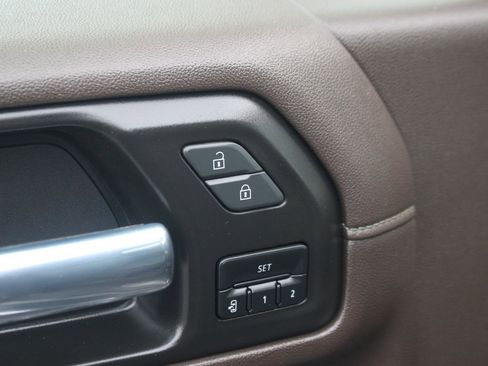 Used 2023 GMC Sierra 2500 Denali AWD/4WD image 15