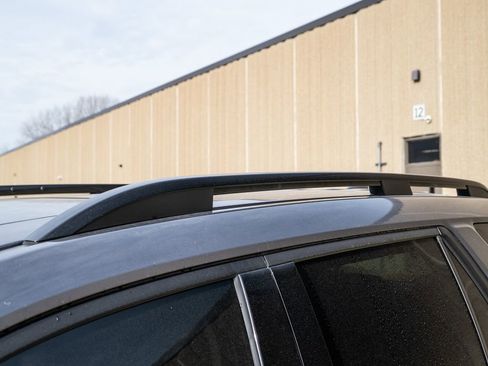 Used 2024 Honda Pilot Touring image 10