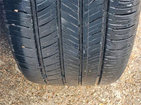 Used 2025 Hyundai Elantra SEL image 11