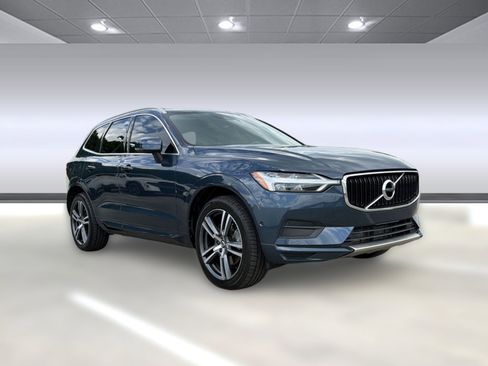 Used 2019 Volvo XC60 T6 Momentum w/ Premium Package AWD/4WD image 7