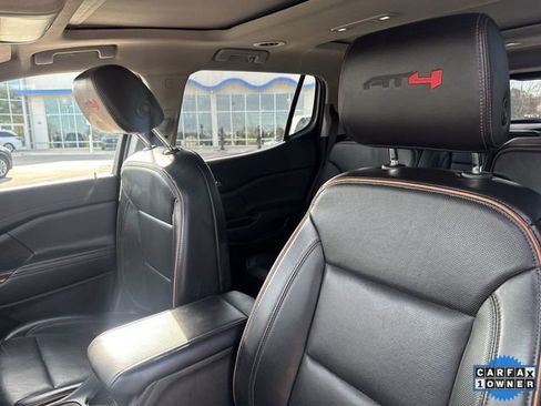 Used 2023 GMC Acadia AT4 w/ Technology Package image 14
