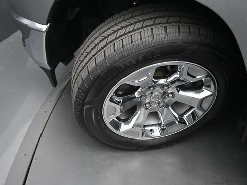 Used 2021 RAM 1500 Big Horn RWD image 29