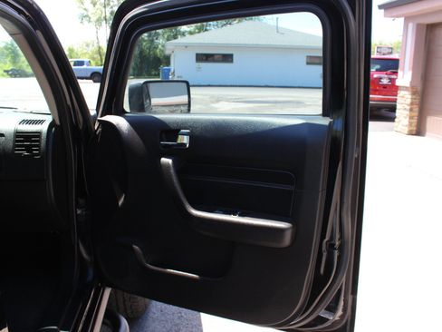 Used 2007 HUMMER H3 AWD/4WD image 31