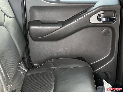 Used 2021 Nissan Frontier PRO-4X w/ Pro-4x Utility Package AWD/4WD image 14