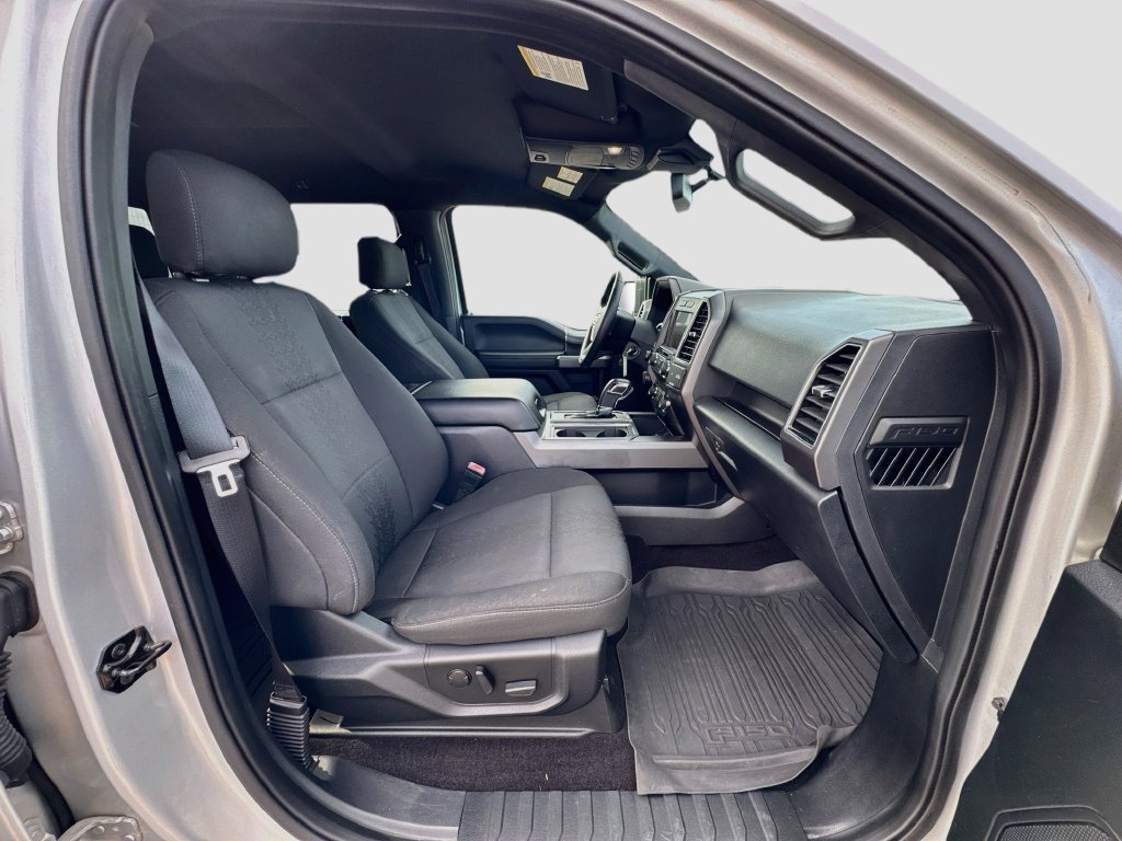 Used 2019 Ford F150 XLT w/ Equipment Group 302A Luxury AWD/4WD image 28