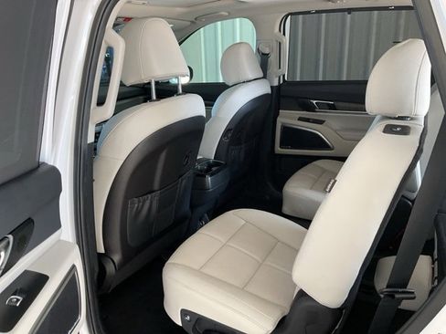 Used 2024 Kia Telluride SX image 20