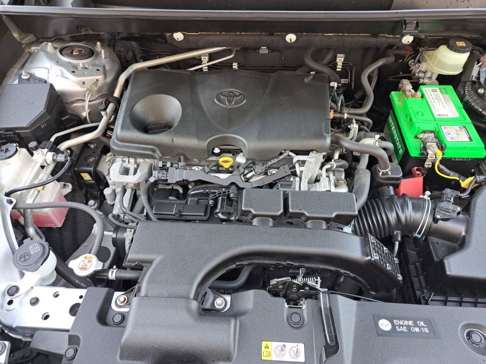 Used 2019 Toyota RAV4 XLE FWD image 26