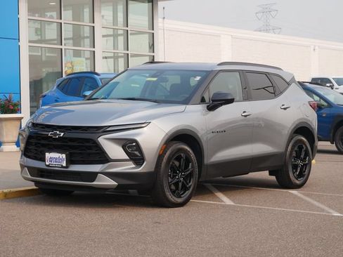 Used 2024 Chevrolet Blazer LT w/ Convenience Package AWD/4WD image 2