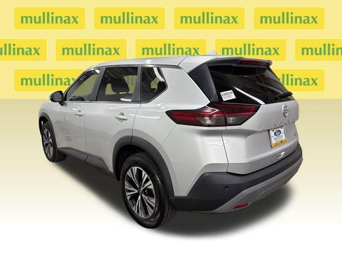 Used 2023 Nissan Rogue SV FWD image 10