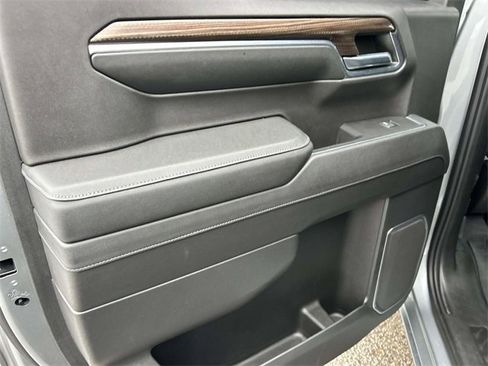 Used 2023 Chevrolet Silverado 1500 LT image 19