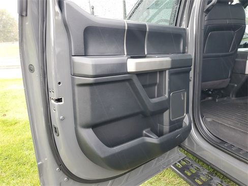 Used 2018 Ford F150 Raptor w/ Equipment Group 802A Luxury image 20