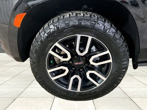 Certified 2022 GMC Yukon XL AT4 w/ Max Trailering Package image 9