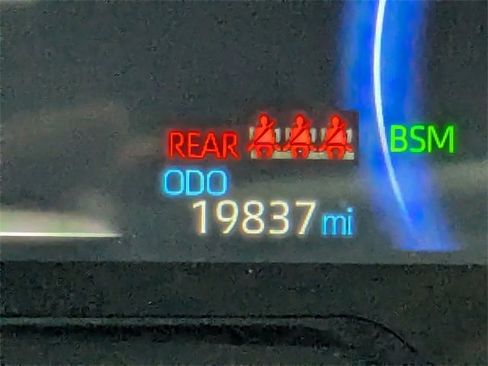 Used 2025 Toyota RAV4 XLE image 30