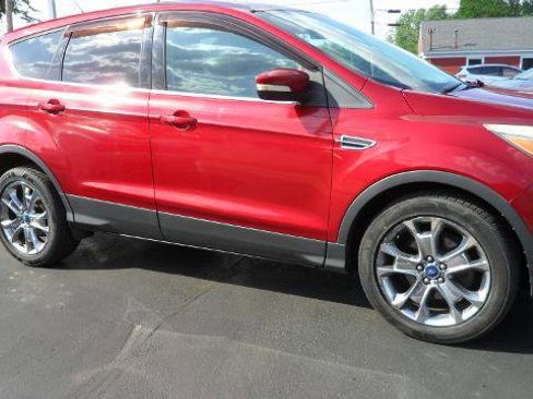 Used 2013 Ford Escape SEL FWD image 2