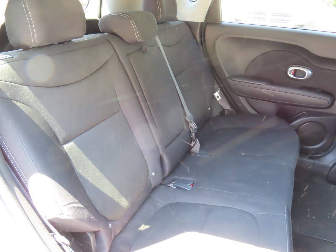 Used 2014 Kia Soul FWD image 11