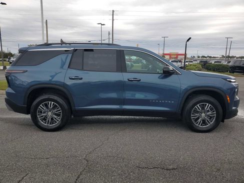 New 2026 Chevrolet Traverse LT image 7