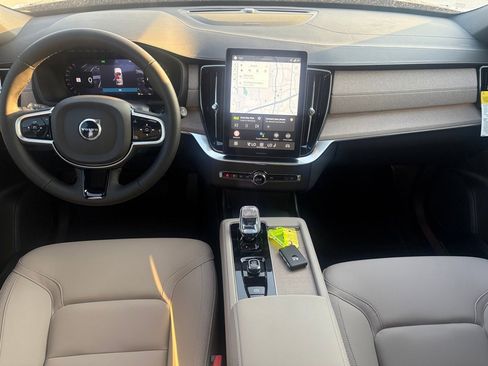 New 2026 Volvo XC90 B5 Plus image 9