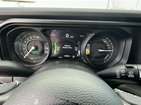 Used 2025 Jeep Wrangler Unlimited Rubicon 4xe w/ Safety Group image 28