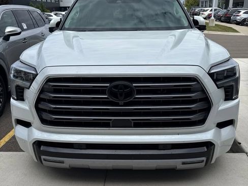 Used 2023 Toyota Sequoia Limited w/ Tow Technology Package AWD/4WD image 2