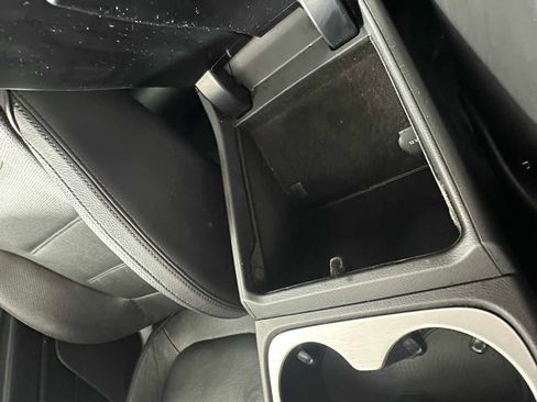 Used 2017 Volkswagen Touareg Wolfsburg Edition image 42