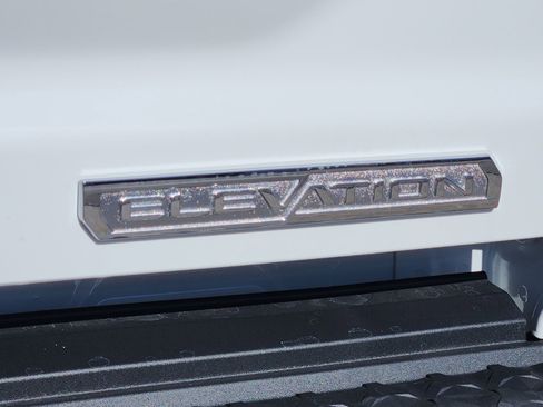 New 2026 GMC Canyon Elevation w/ Convenience Package image 13