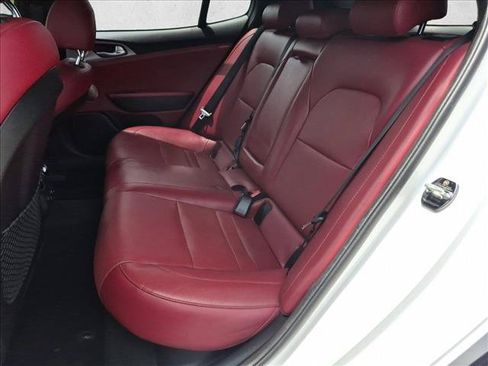Used 2018 Kia Stinger GT1 RWD image 20