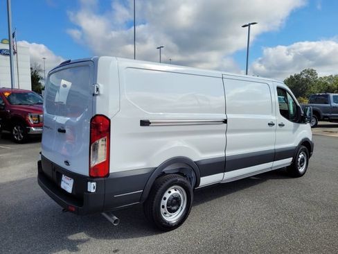 New 2025 Ford Transit 250 Low Roof RWD image 39