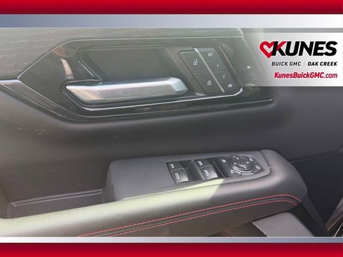 Used 2026 GMC Yukon AT4 Ultimate w/ LPO, Floor Liner Package AWD/4WD image 8