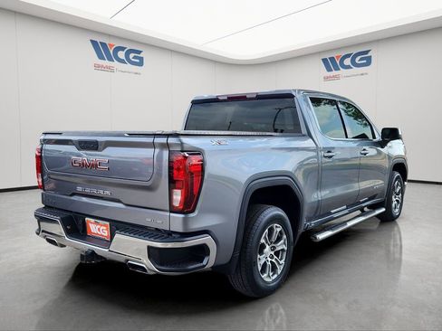Used 2021 GMC Sierra 1500 SLE AWD/4WD image 4