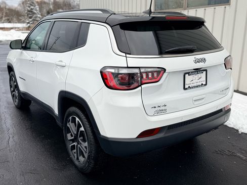Used 2022 Jeep Compass Limited image 8
