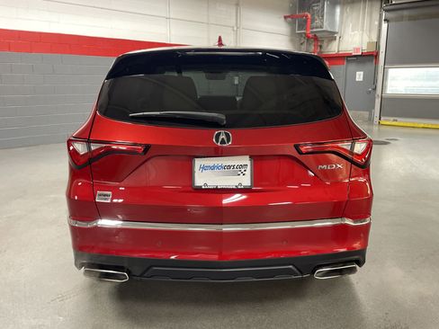 Used 2023 Acura MDX FWD w/ Technology Package image 9